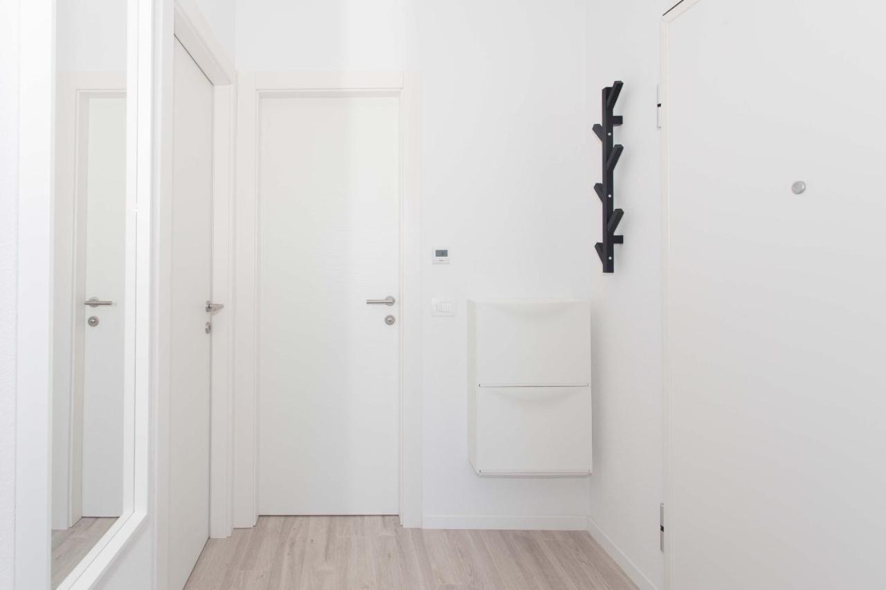 Delminium Apartment Kastela Exterior photo