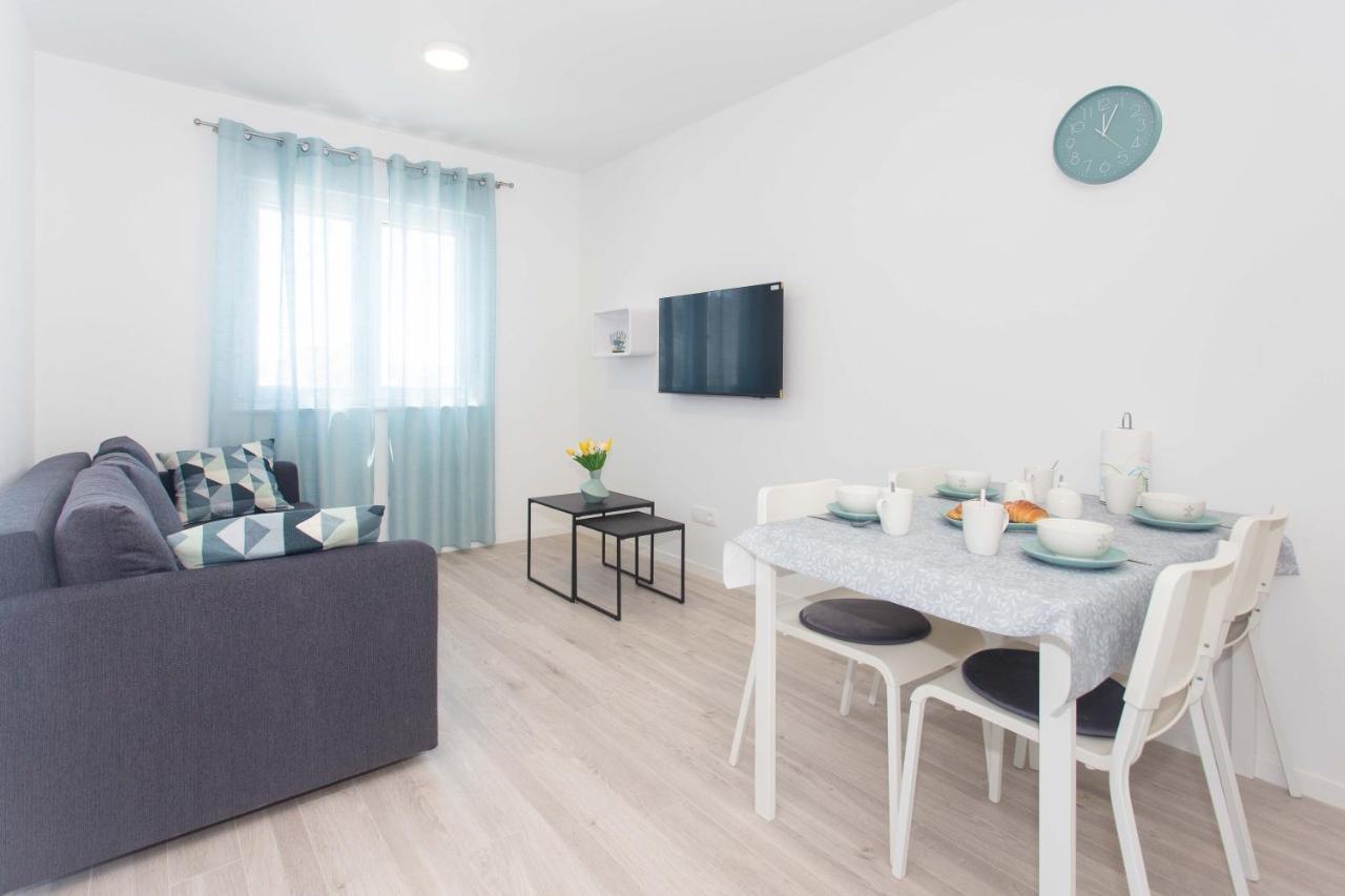 Delminium Apartment Kastela Exterior photo